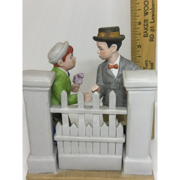 Danbury Mint Figurine The 12 Porcelain Figurines The RIVALS Norman Rockwell - Picture 7 of 7